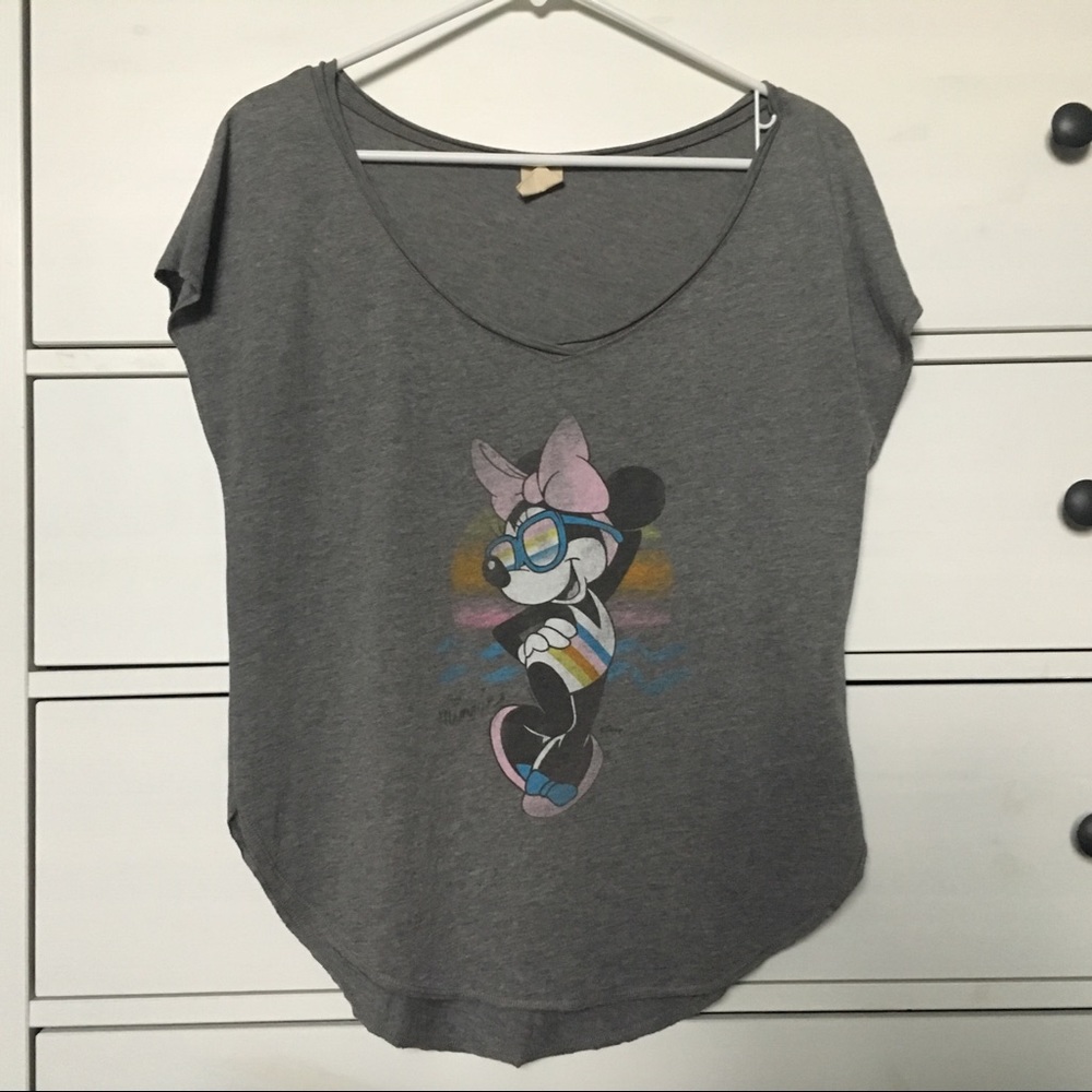 Minnie Mouse Disney Gray T-shirt NWOT